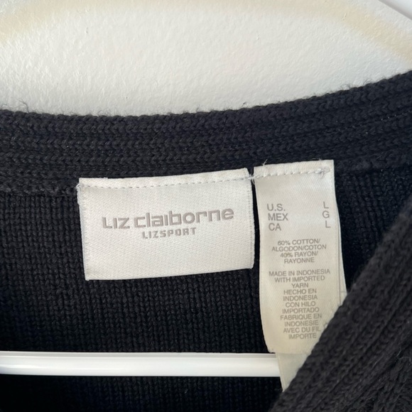 Timeless Liz Claiborne Black Knit Top – Fitted Waist, Ribbed Texture (Size L) - Picture 4 of 4
